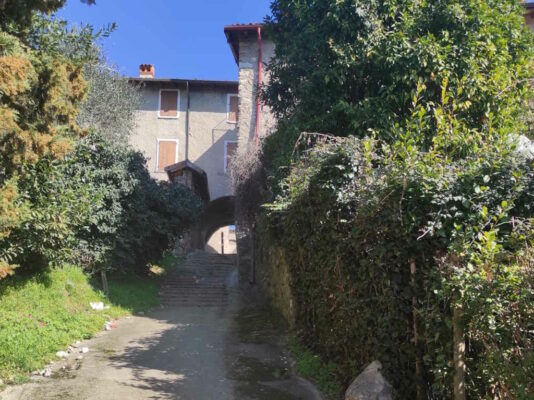 APPARTAMENTO SOPRA GARDONE RIVIERA   AP2510