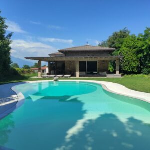 VILLA DI LUSSO A MANERBA DEL GARDA