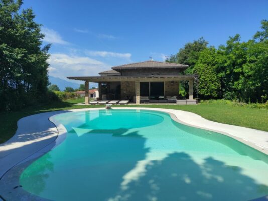 VILLA DI LUSSO A MANERBA DEL GARDA